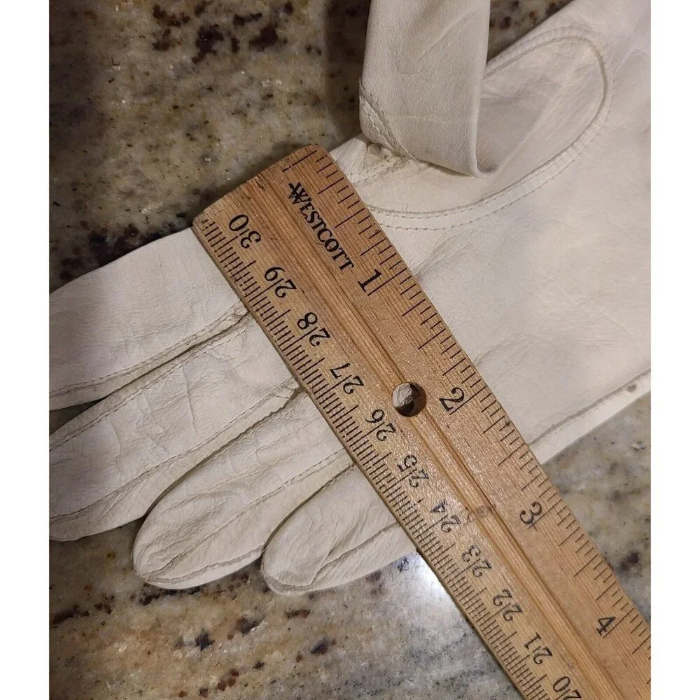 Vintage Girls Size M White Leather Formal 6.5